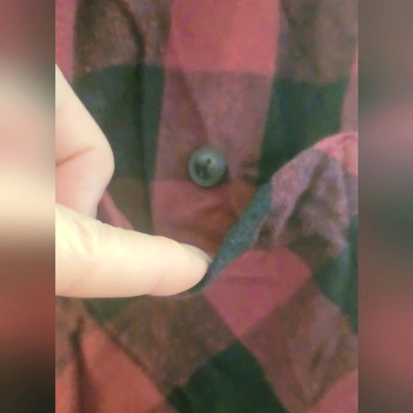 Boston Traders Men's Red Black Flanel Button Down size XL PERFECT CONDITION - Picture 2 of 3